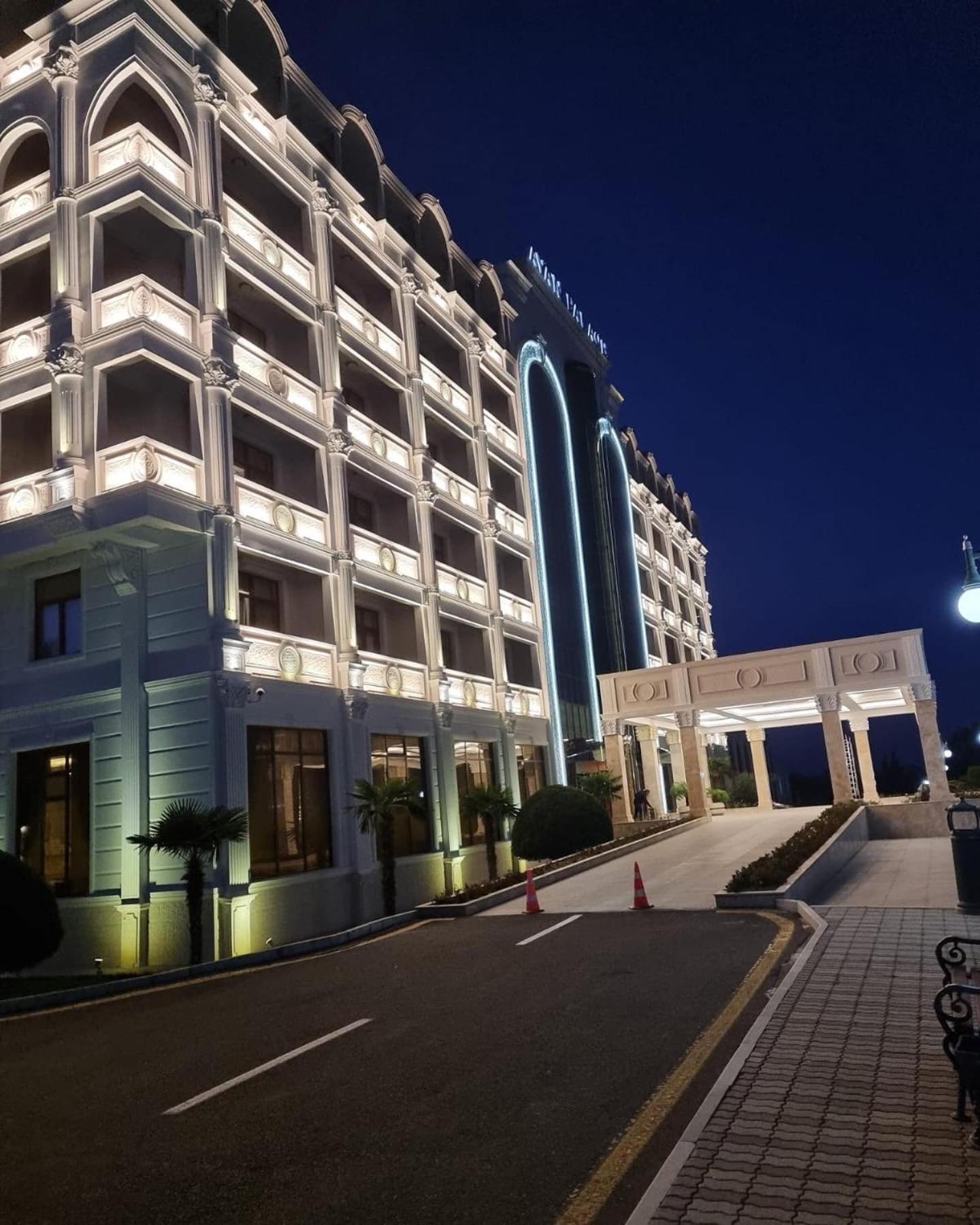 Ayan Palace Hotel Tovuz Exteriör bild