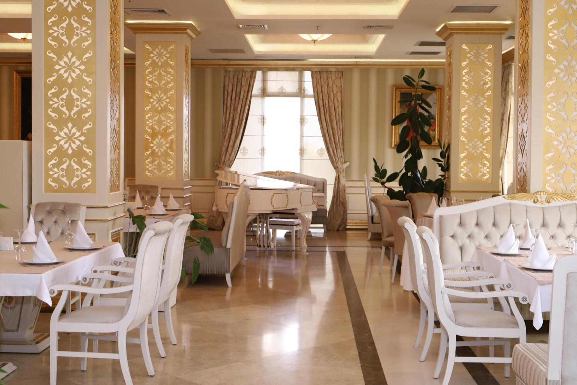 Ayan Palace Hotel Tovuz Exteriör bild