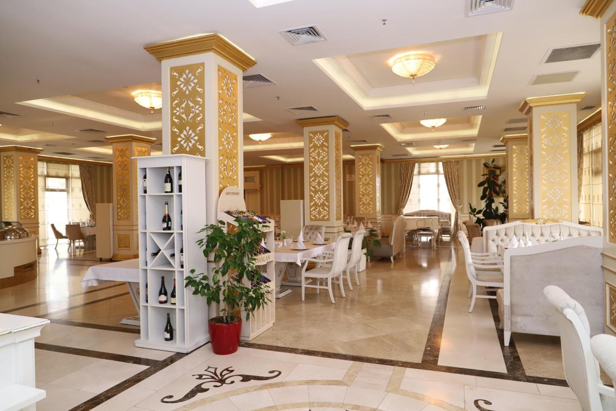 Ayan Palace Hotel Tovuz Exteriör bild