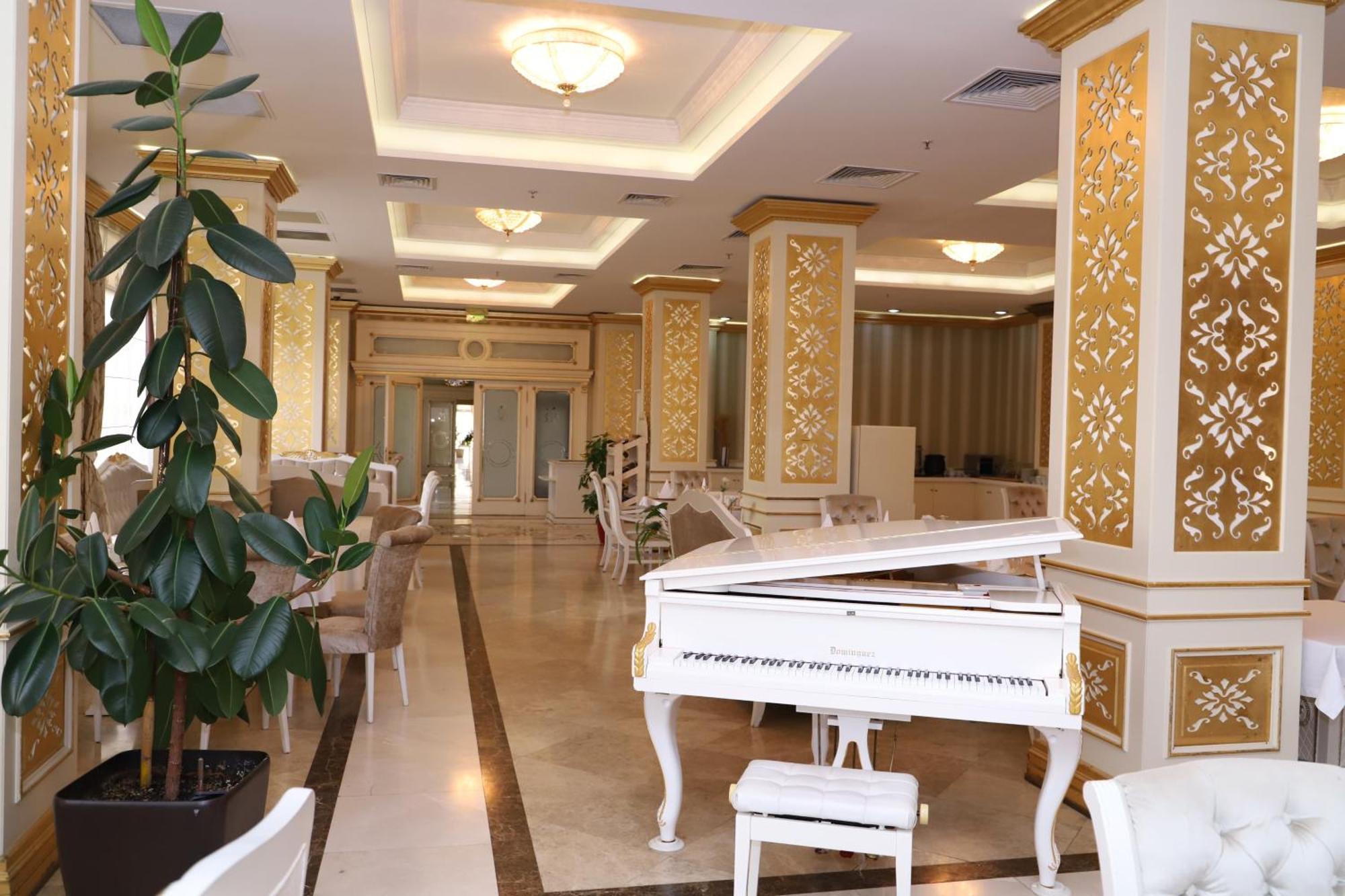 Ayan Palace Hotel Tovuz Exteriör bild